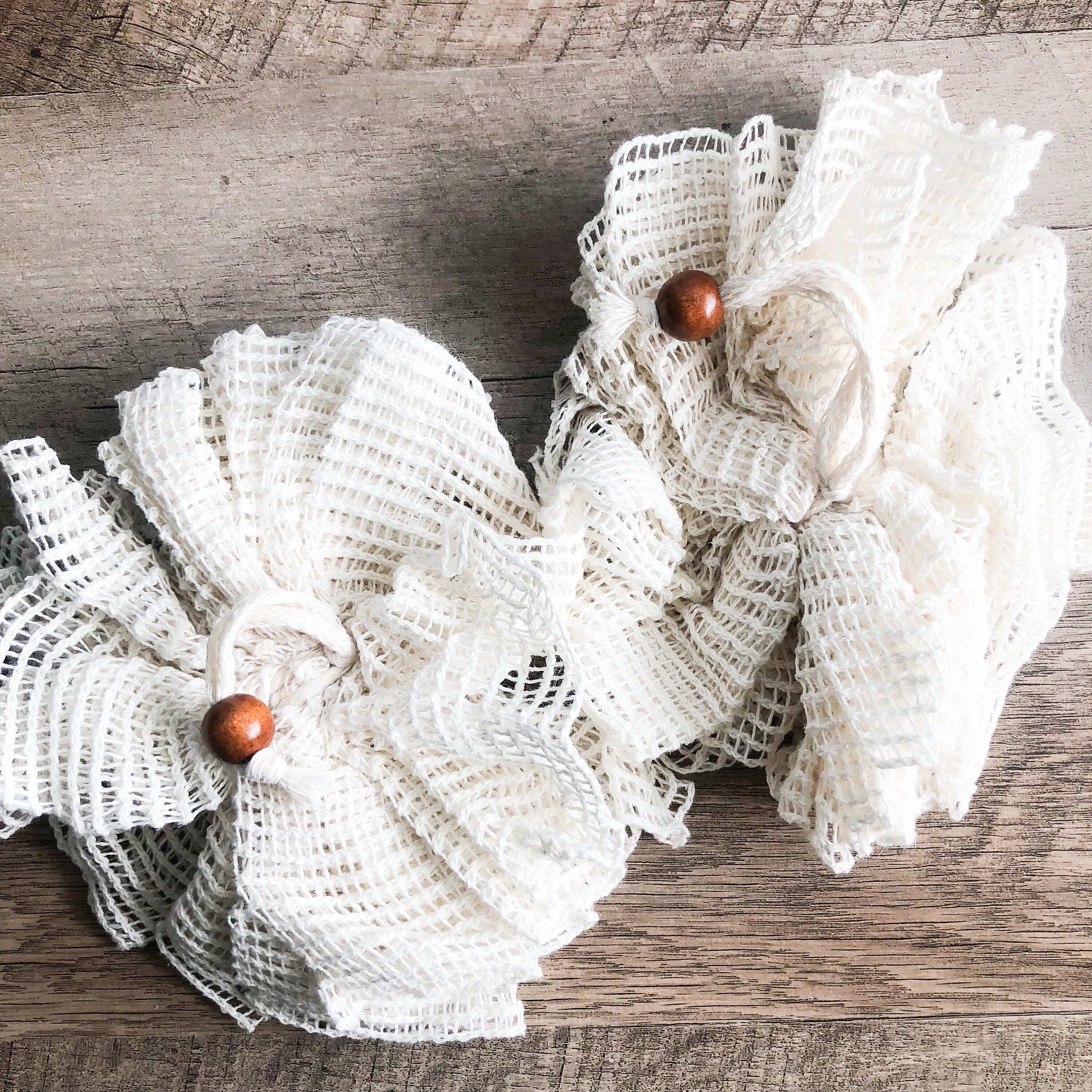 Éponge de bain en fibre végétale – Douce, légère et pratique pour la douche